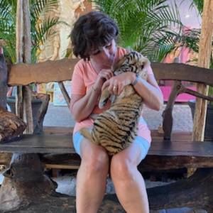 Meet your Posher, Clara